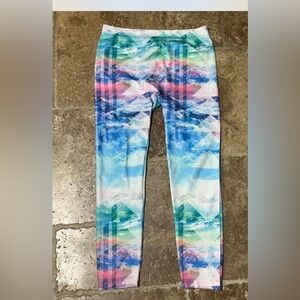 No Boundaries Women’s Leggings with Multicolored Patterns